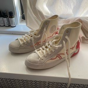 Converse Sasha High Tops Women’s 6.5